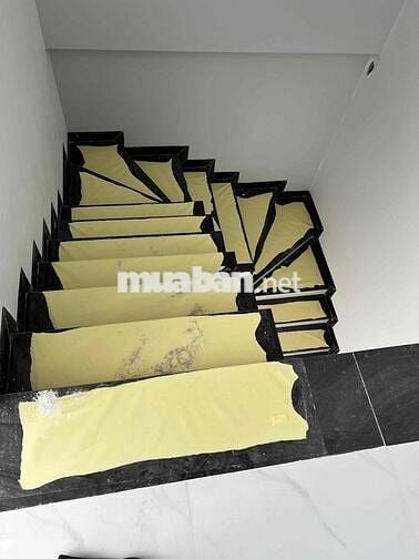 Cho thuê nhà trống làm văn phòng, nhà ở