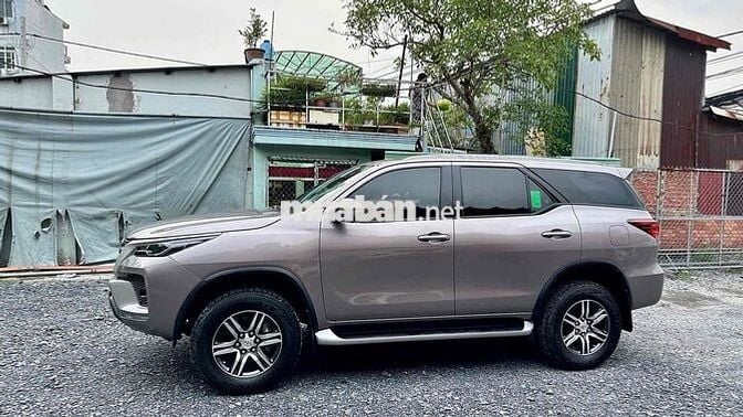 Toyota Fortuner 2.4L 4x2 MT sản xuất 2022