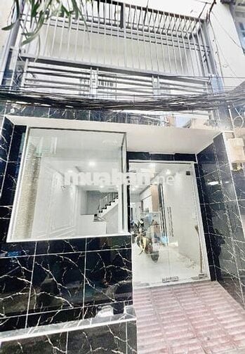 NHÀ BÁN 2 TẦNG, 3PN, KHÉP KÍN, HẺM CMT8, P13,Q3 CHỦ BÁN GẤP 4.9 TỶ TL.