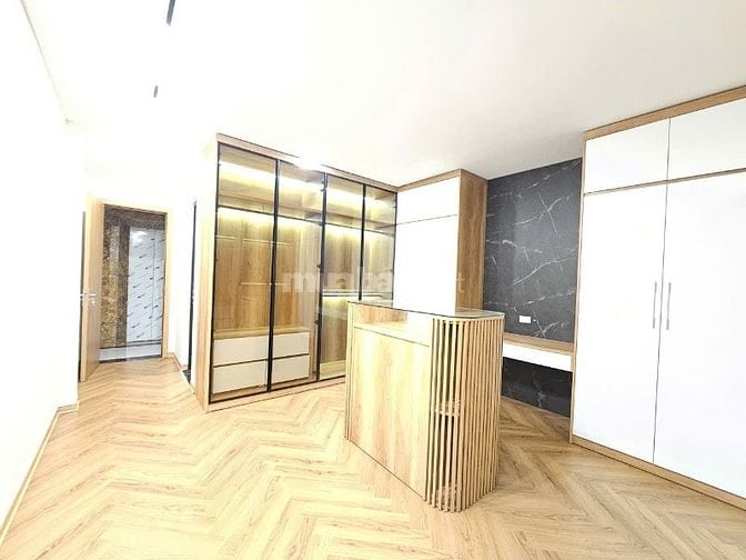 Bán nhà Thạch Bàn - sát Aeon mall, 6 tầng full nội thất - ô tô vào nhà