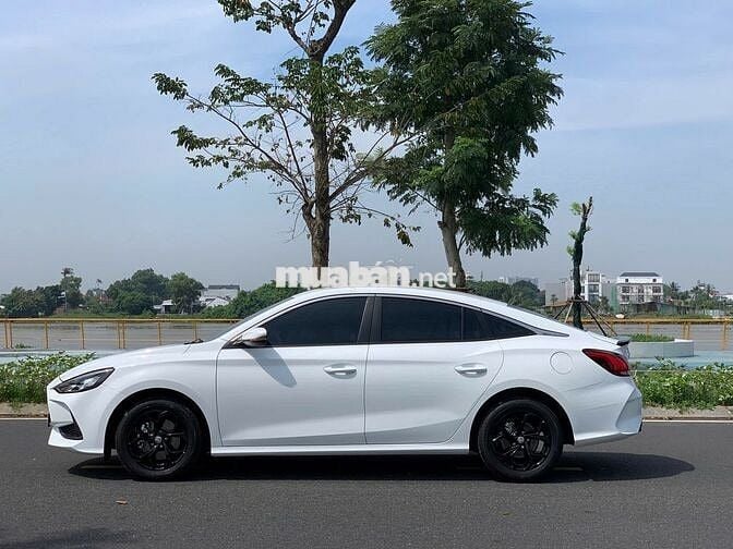 MG MG5 2024 STD như mới full hãng - 4000 km