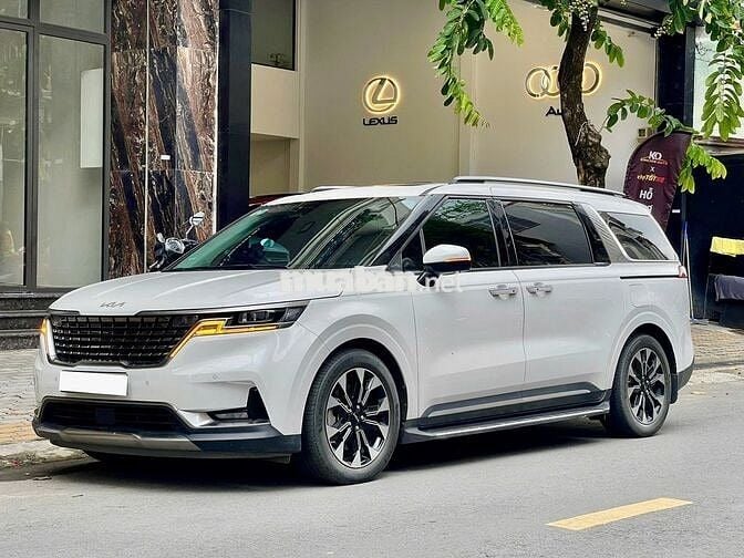 Kia Carnival 3.5G Signature 2023 - xe đẹp như mới