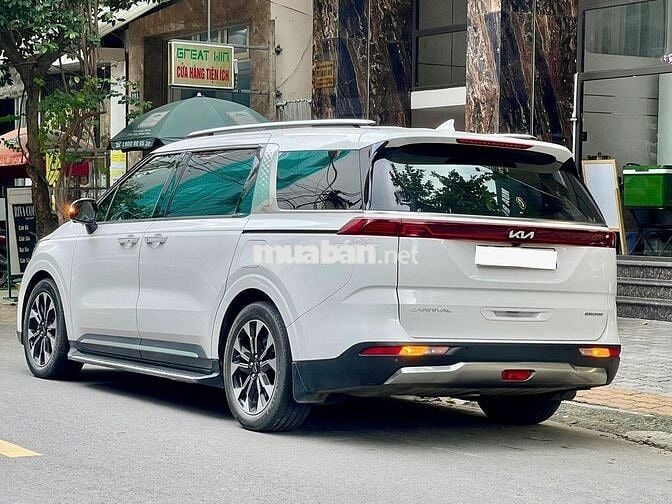 Kia Carnival 3.5G Signature 2023 - xe đẹp như mới