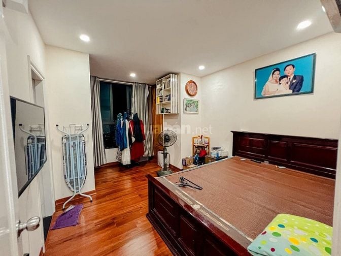 Bán căn hộ chung cư Fafilm VNT Tower gần Royal City 