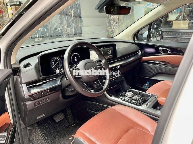 Kia Carnival 3.5G Signature 2023 - xe đẹp như mới