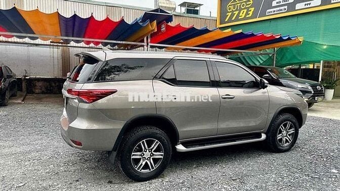 Toyota Fortuner 2.4L 4x2 MT sản xuất 2022