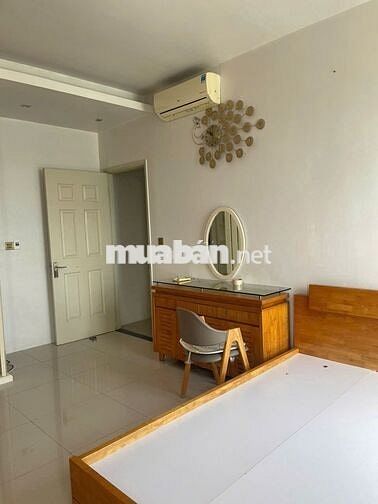 Cho thuê căn hộ Đức Khải Q7. 97m2 3PN 2WC Full NT. Giá chỉ 11 triệu.