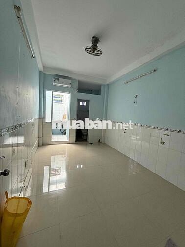 Cần cho thuê phòng khu vực p.12, Quạn 6, khu yên tĩnh và an ninh,