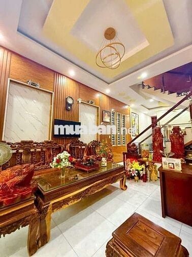 MÌNH CHÍNH CHỦ CẦN BÁN NHÀ 2 LẦU 1 TRỆT KP 3A