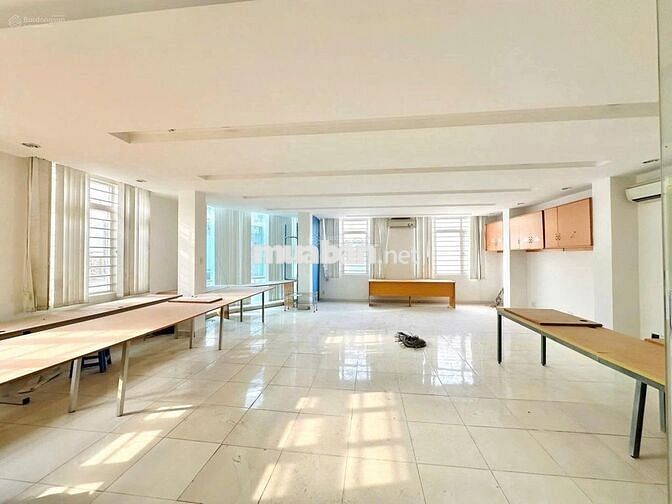 ⭐ Cho Thuê Nhà HXH Bạch Đằng_9x15m_Hầm Trệt 4 Lầu_Thang Máy.