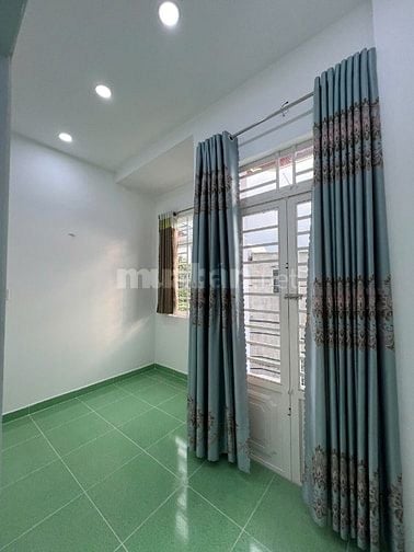 Bán nhà đẹp Trần Văn Mười Hóc Môn, gần Chợ Chữ S, đường thông 5m