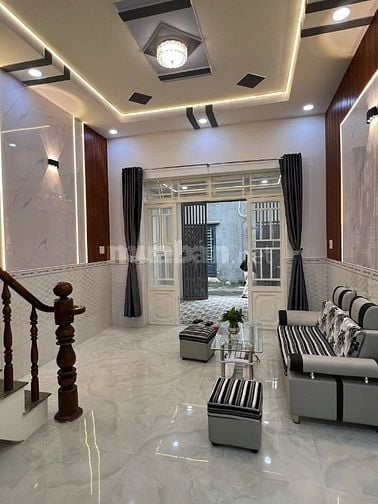 Bán nhà đẹp Trần Văn Mười Hóc Môn, gần Chợ Chữ S, đường thông 5m