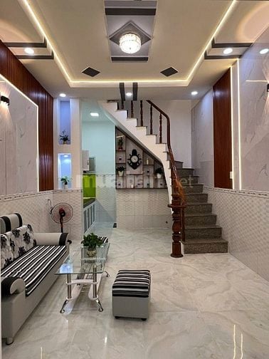 Bán nhà đẹp Trần Văn Mười Hóc Môn, gần Chợ Chữ S, đường thông 5m