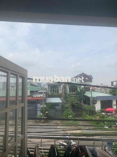 cho thuê nhà nguyên căn mặt tiền sát kí túc xá làng đại học