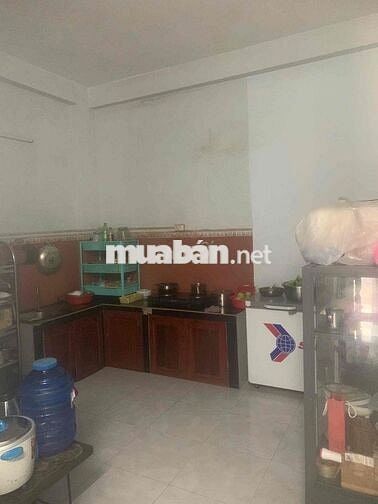 cho thuê nhà nguyên căn mặt tiền sát kí túc xá làng đại học