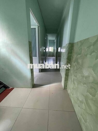 Nhà mặt tiền đang cho thuê cần bán