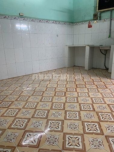 Phòng trọ dưới đất tại quận 8 gần chợ, trường học và có bếp riêng
