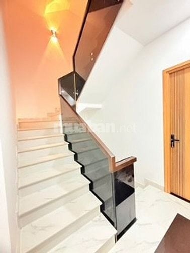 Bán nhà  53/42 Đ số 5, đường rộng 8m ,4 tầng giá cực tốt !!!