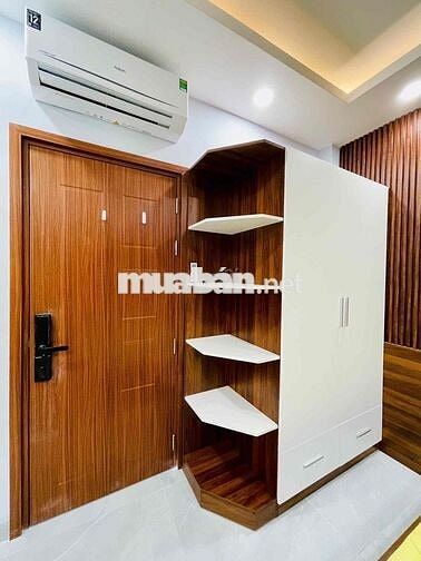 CĂN HỘ MỚI FULL NỘI THẤT CỬA SỔ THOÁNG GẦN NGÃ TƯ HÀNG XANH, QUẬN 1