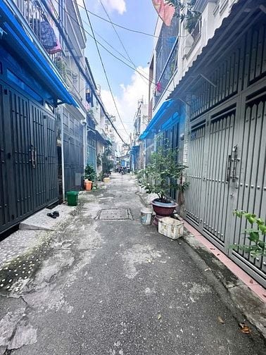 Bán nhà Nguyễn Tư Giản, Hẻm 47/ gần chợ Phạm Văn Bạch