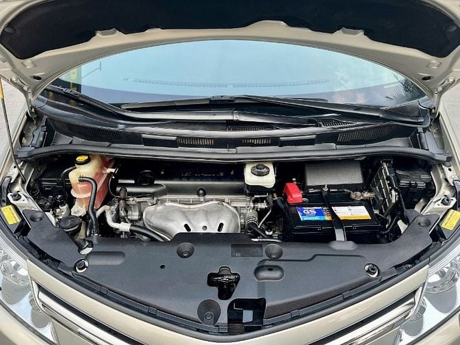 TOYOTA PREVIA GL, HÀNG NHẬP KHẨU SẢN XUẤT 12/2010.