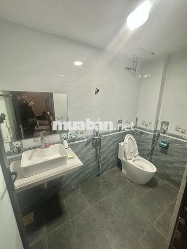 Phân lô Bùi Huy Bích, 33m x 5T, ôtô, KD, không quy hoạch, giá siêu hời