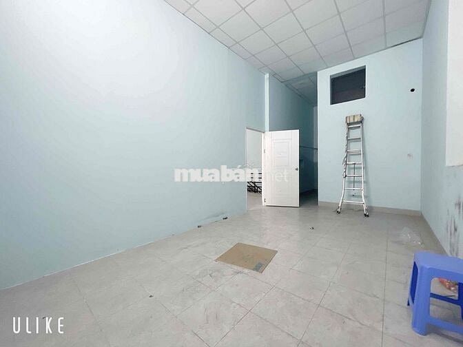 Cho thuê mặt bằng 1T1L (2 tầng trống suốt- dtsd 450m2)P. Trảng Dài.