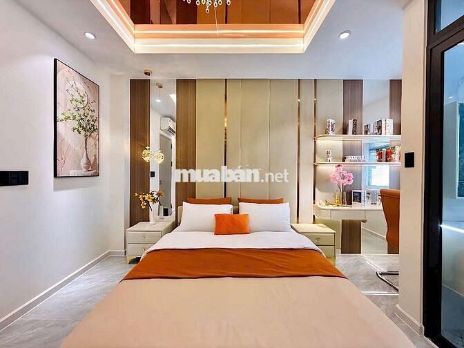 NHÀ PHỐ SÁT LÀNG ĐH, 4 TẦNG, 135 TIỆN ÍCH, LS 0%,  ÂN HẠN GỐC 2 NĂM