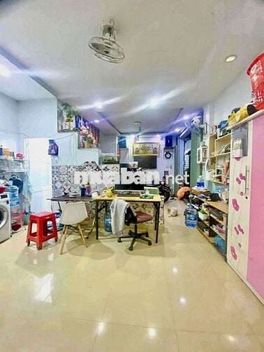 LÔ GÓC 2 MẶT HẺM – CMT8 QUẬN 3 – GIÁ TỐT CHỈ 4,95 TỶ