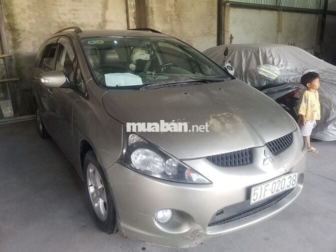 Mitsubishi Grandis 2006 2.4 AT - 170000 km
