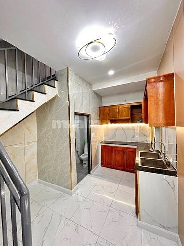 Hàng Hiếm nhà TL40, 1 lầu, 2 phòng ngủ, hẻm gần mặt tiền, sổ riêng, 