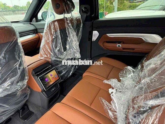 Xe Demo chưa lăn bánh Vf9 Plus 2025