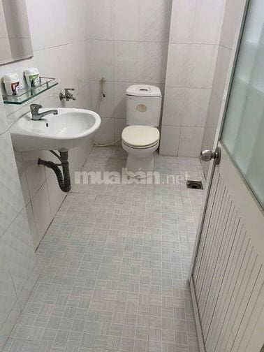 CHO THUÊ NHÀ GẦN METRO BÌNH PHÚ. NHÀ CƯ XÁ ĐÀI RA ĐA.