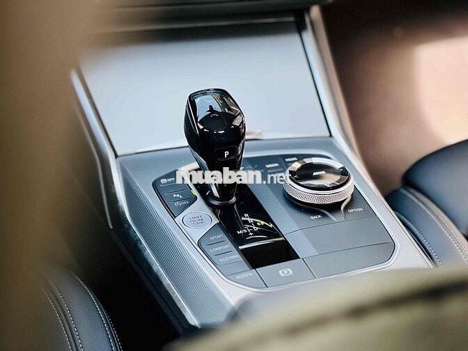 BMW 320i Sport Line Model 2022 siêu lướt 23.000km