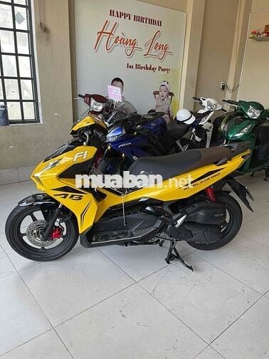 air blade 150cc . thắng abs . máy zin im . áo đẹp