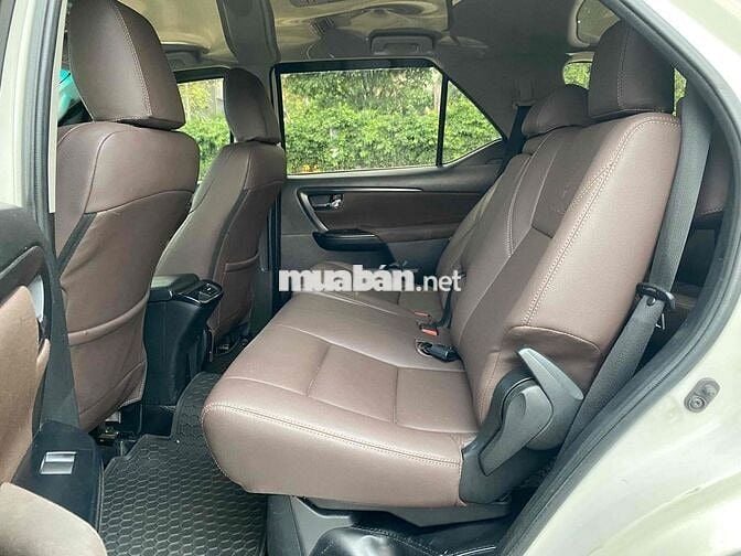 Toyota Fortuner 2018 2.4G 4x2 - 126000 km