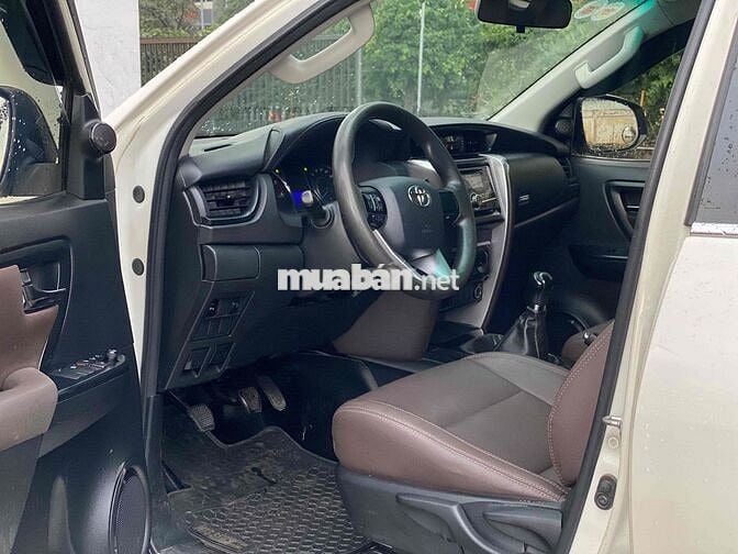 Toyota Fortuner 2018 2.4G 4x2 - 126000 km