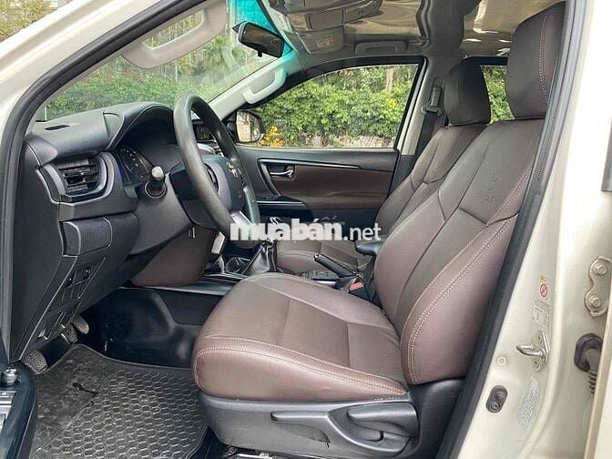 Toyota Fortuner 2018 2.4G 4x2 - 126000 km