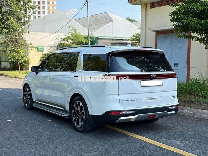 Kia Carnival 2021 2.2D Signature cao cấp, giá tốt
