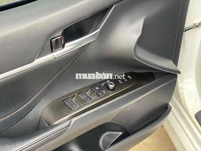 Toyota Camry 2022 2.5 Q - 59000 km