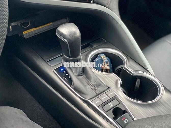 Toyota Camry 2022 2.5 Q - 59000 km