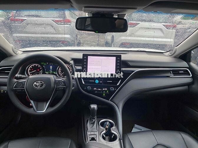 Toyota Camry 2022 2.5 Q - 59000 km