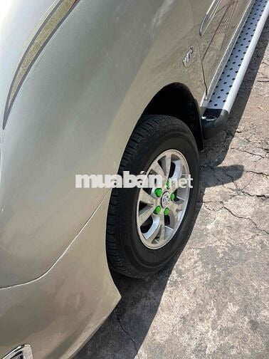 Toyota Innova 2007 J - 295000 km