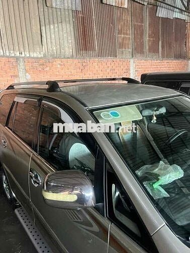 Toyota Innova 2007 J - 295000 km