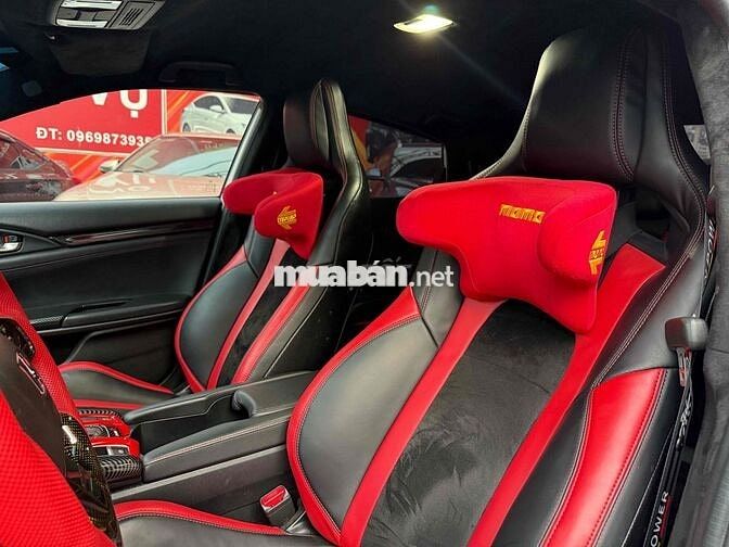 Honda Civic 2019 1.5 Turbo RS lên 100 tr đồ chơi