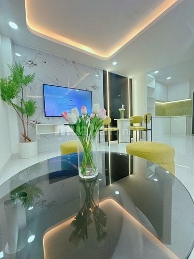 chính chủ hoa hồng 3% gửi ace sale, nhà đẹp 5 phòng ngủ trung tâm PN