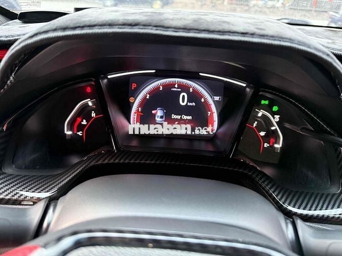 Honda Civic 2019 1.5 Turbo RS lên 100 tr đồ chơi