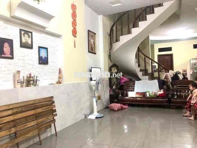 BIỆT THỰ 4 TẦNG. 123M2 NGANG 7M NHỈNH 8TỶ. HXH 8M GẦN EMART 2