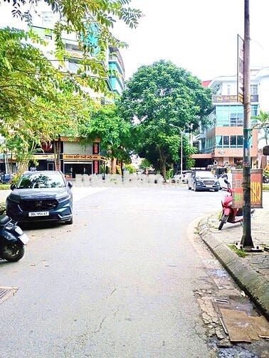 VIP! TÒA NHÀ 8 TẦNG KINH DOANH TRUNG KÍNH – 105M² GIÁ 54 TỶ Ô TÔ TRÁNH