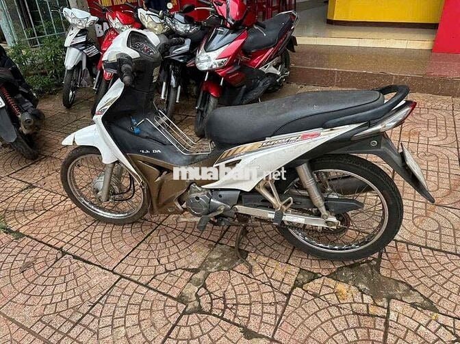 honda wave S- màu trắng